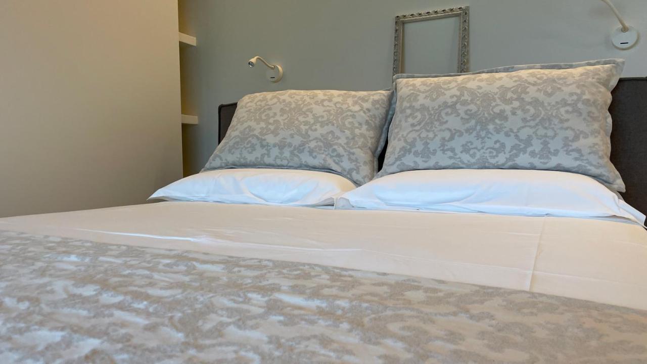 Myvilla Suites Palazzo Canavese エクステリア 写真